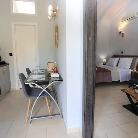 Tatil Evi Fox Studio, Corfu