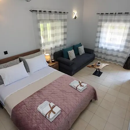 Fox Studio, Corfu * Alepou
